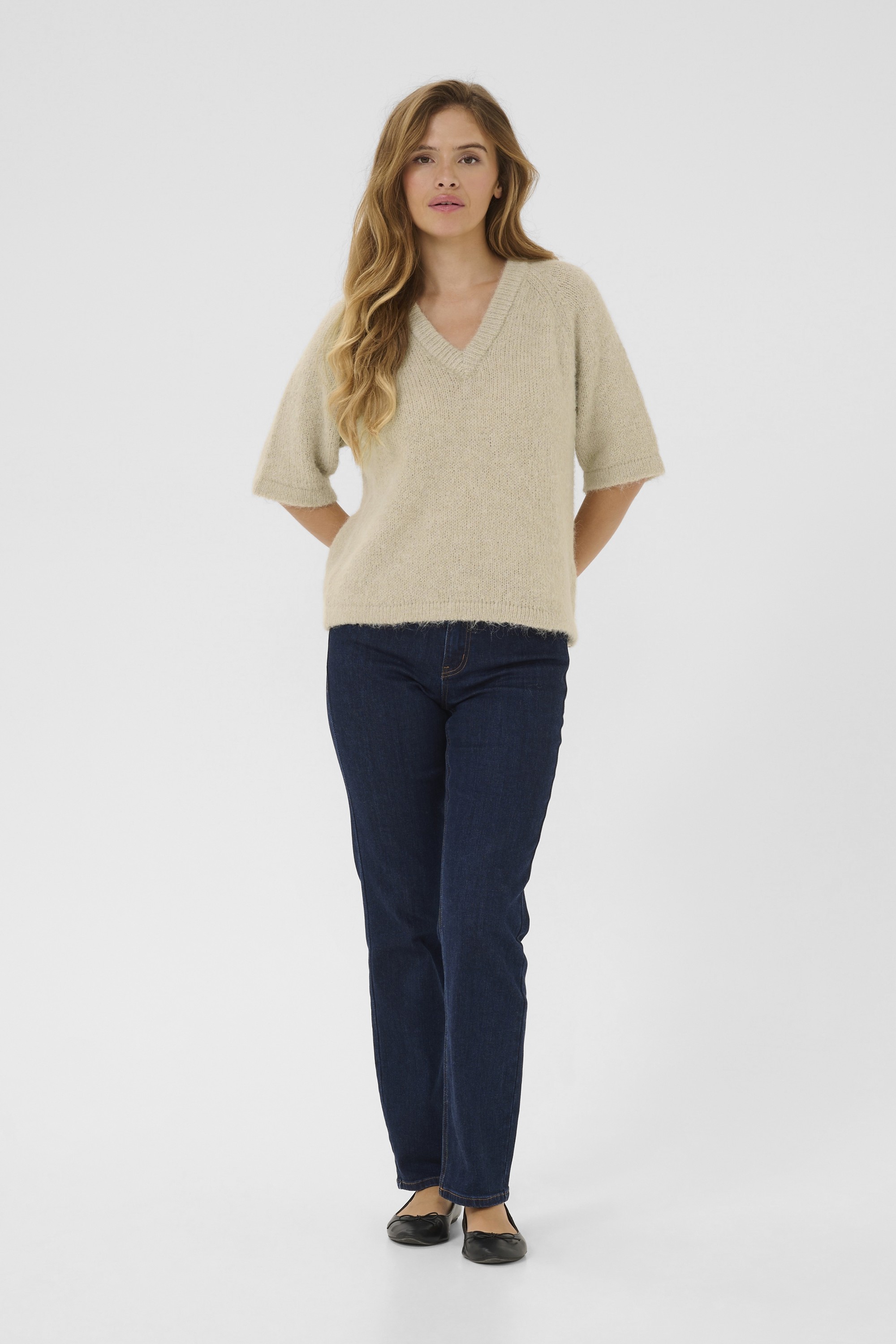 Kaemilie Vneck Pullover