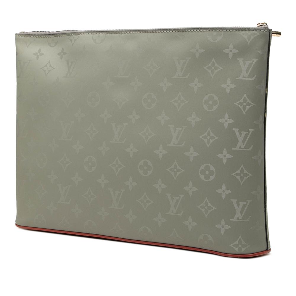 Louis Vuitton Clutch