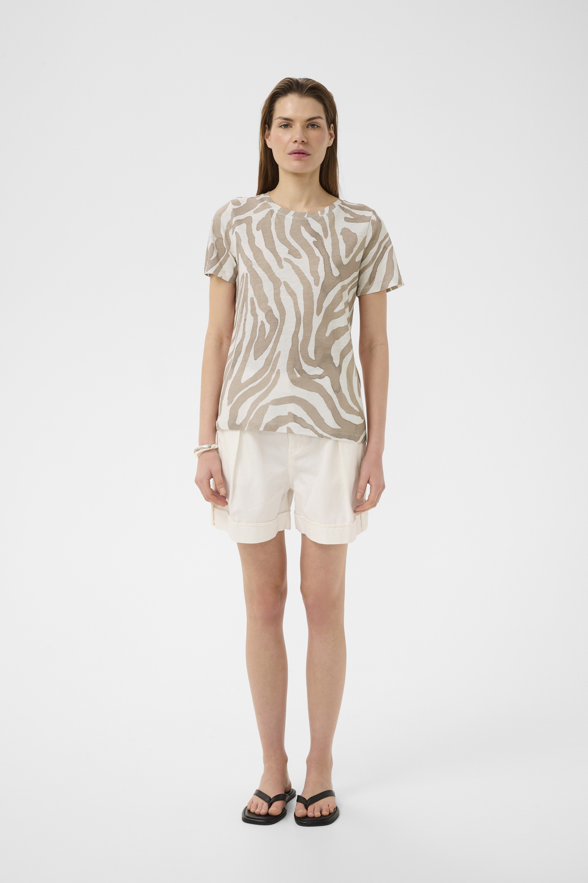 Almaiw Print Tshirt