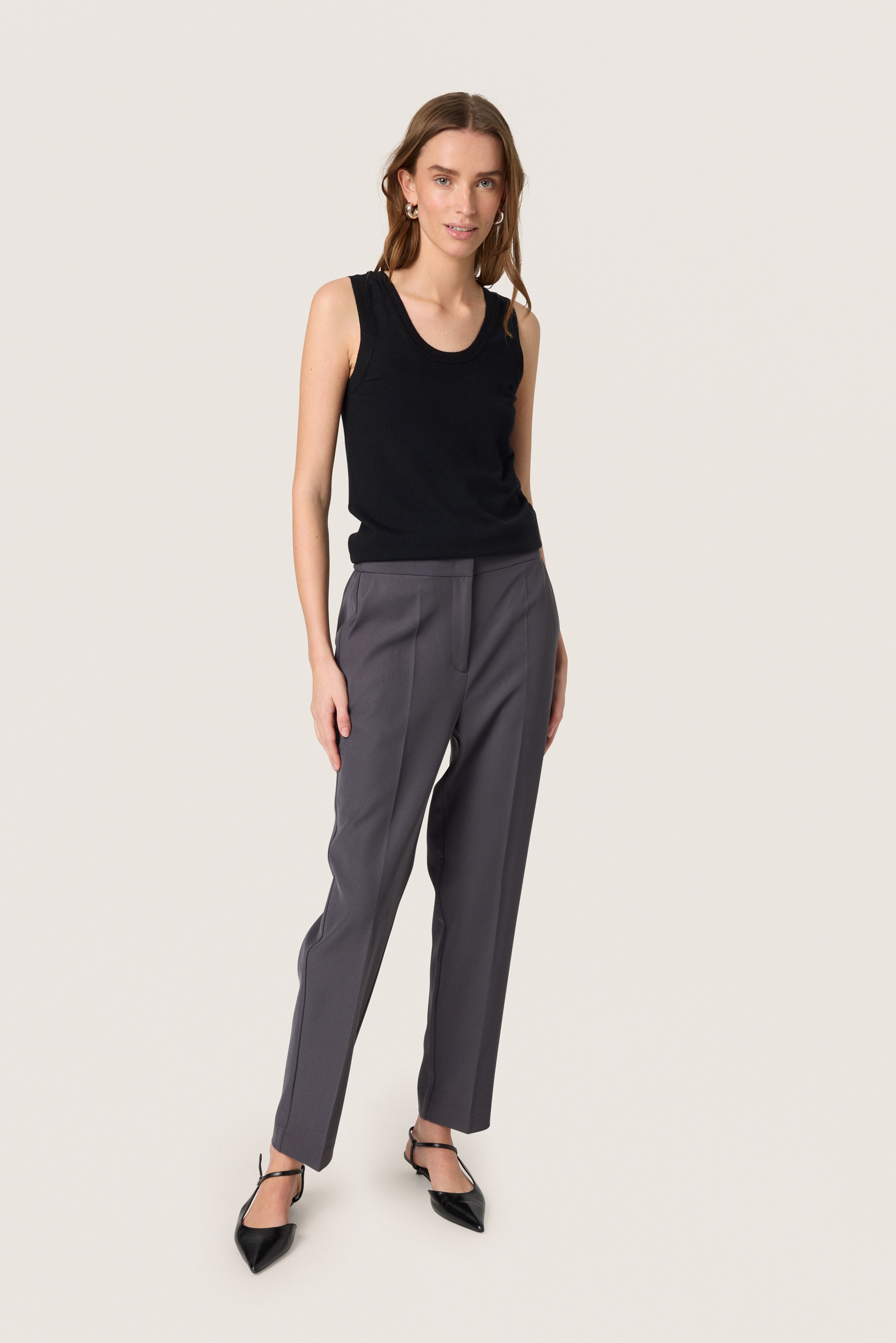 Slnewtona Pants
