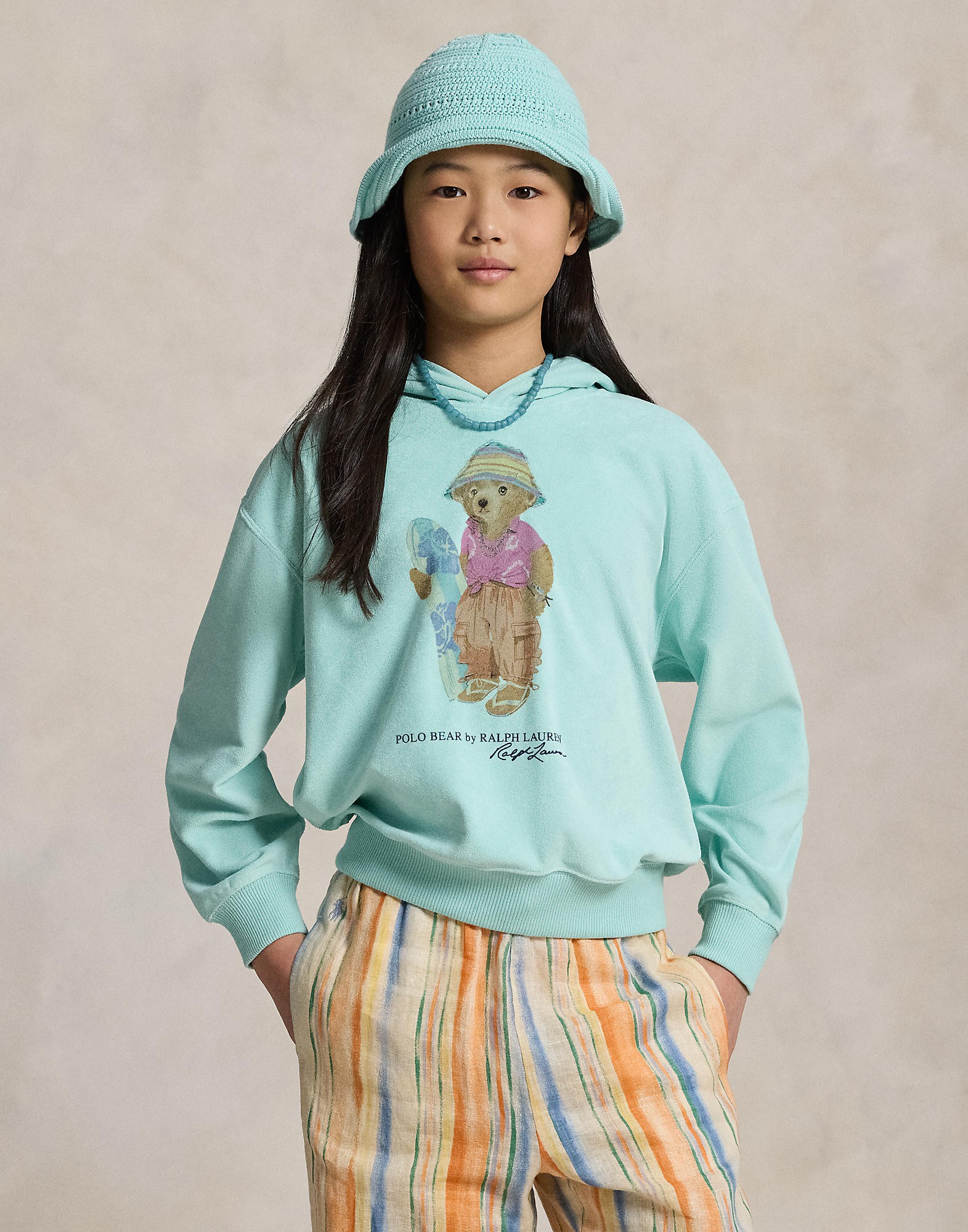 Bear Hoodie - DKK 548 - Spar 50%