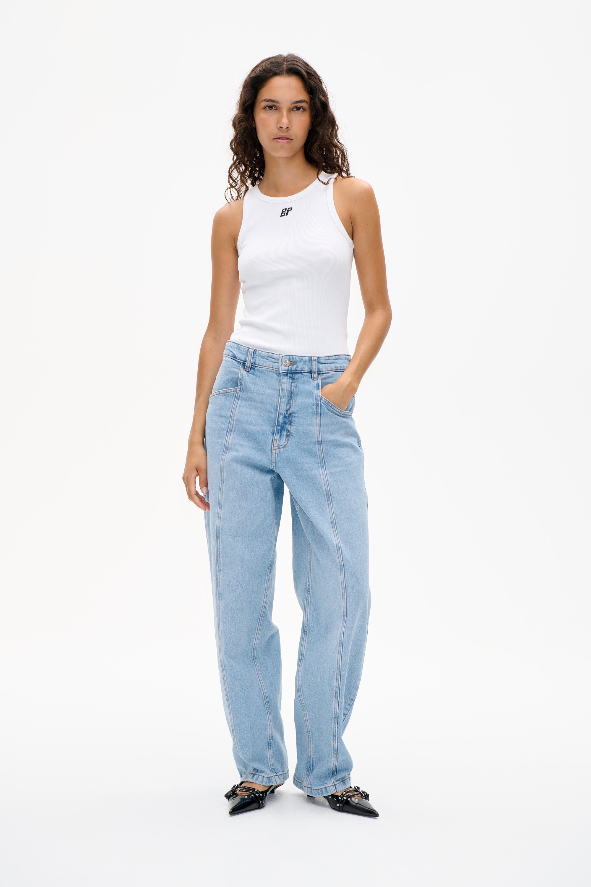 NO 02 Jeans