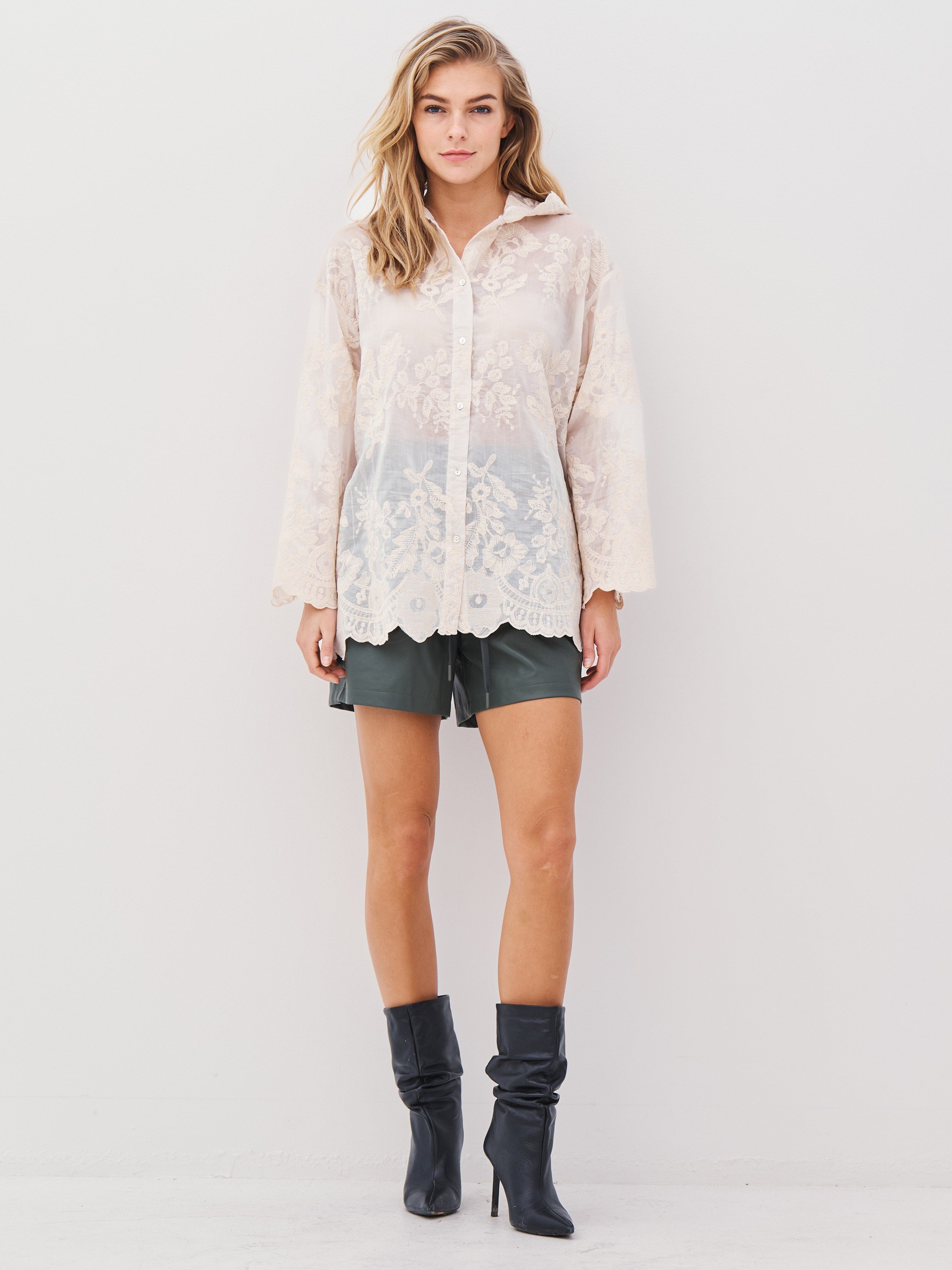 Avina Shirt
