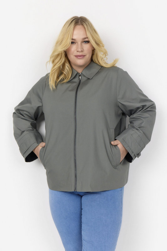 Curvy Wachaneel 4 Jakke Grøn