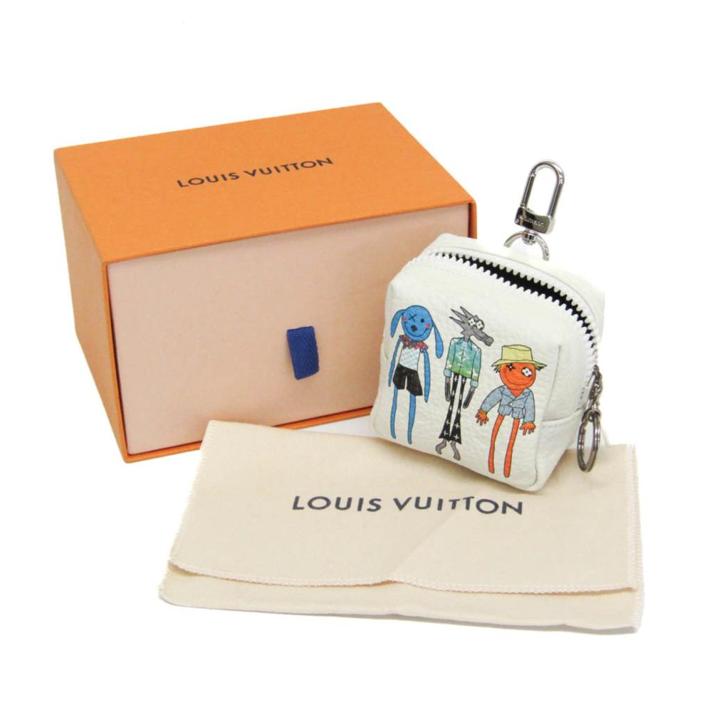 Louis Vuitton Pouch