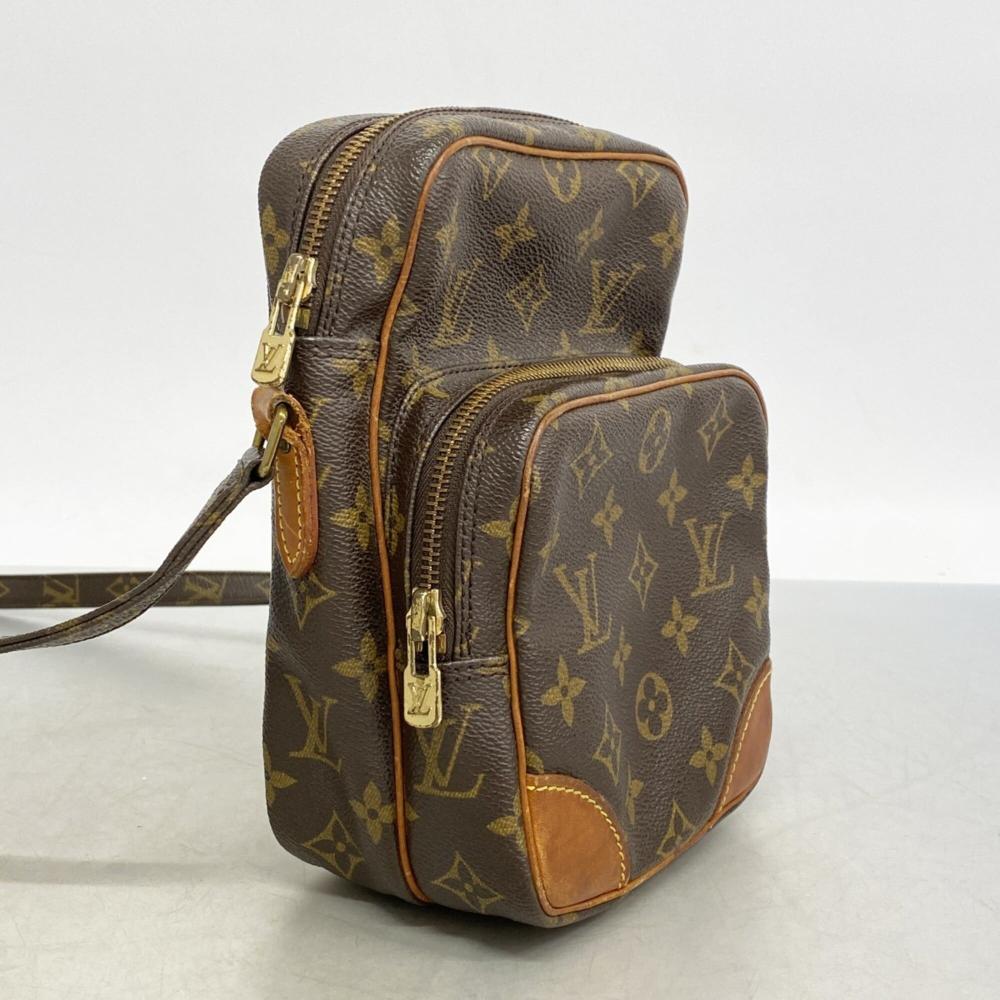 Louis Vuitton Shoulder Bags