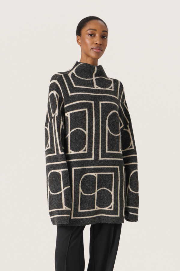 Slhedaya Pullover