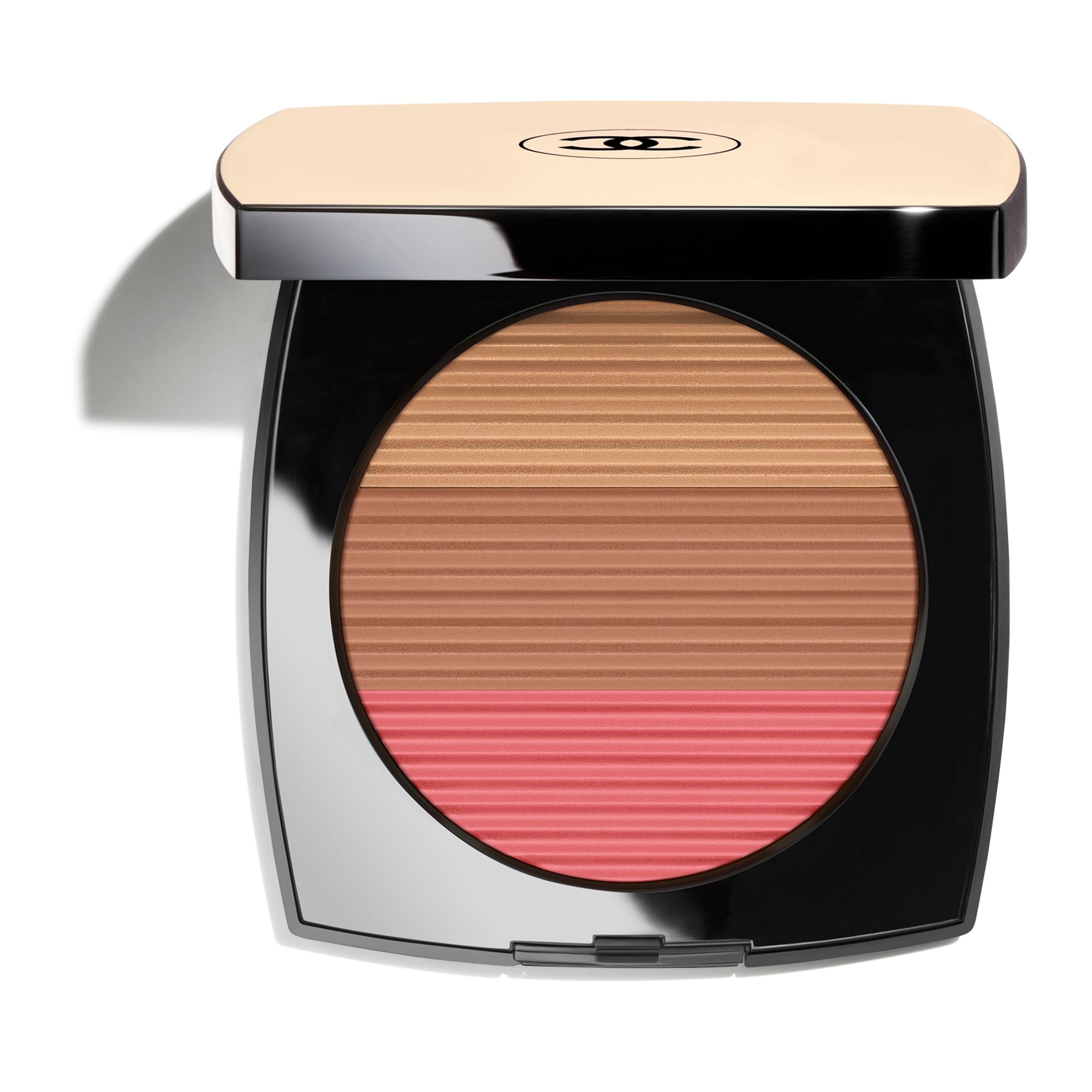 EN Harmoni AF TRE Puddere FOR Sund Glød. Bronzer, Blush, Highlighter