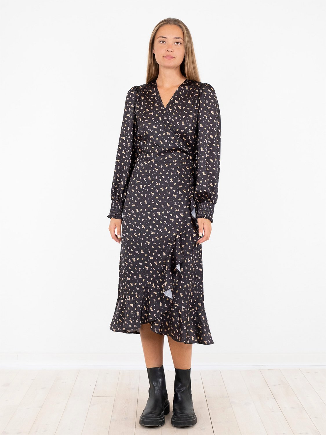 Eva Precious Rose Dress
