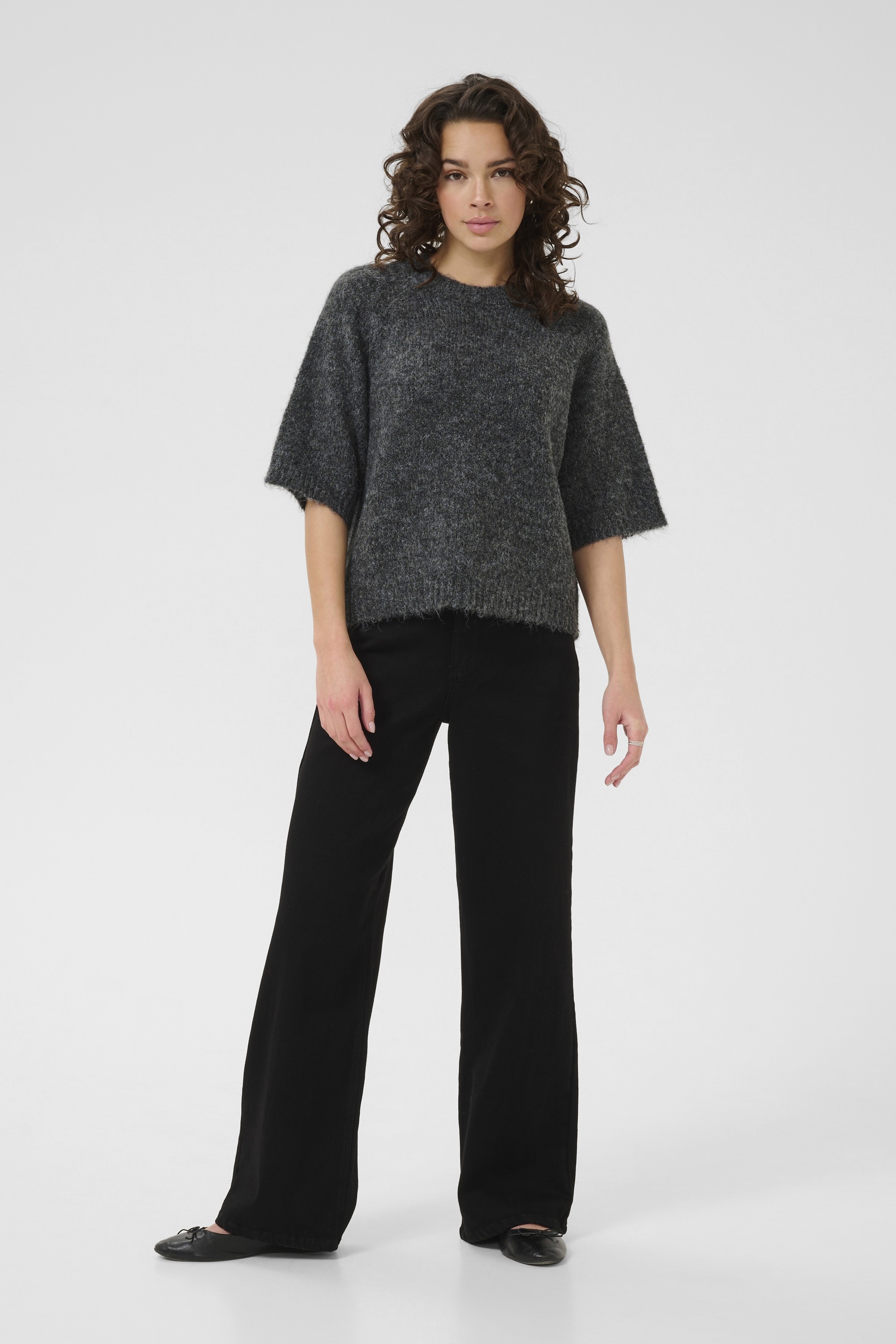 Kaemilie Cropped Knit Pullover