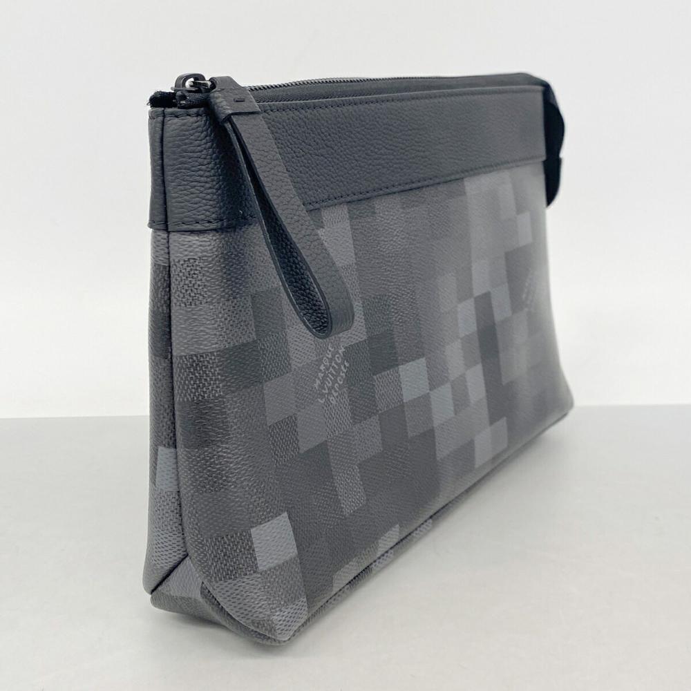 Louis Vuitton Clutch