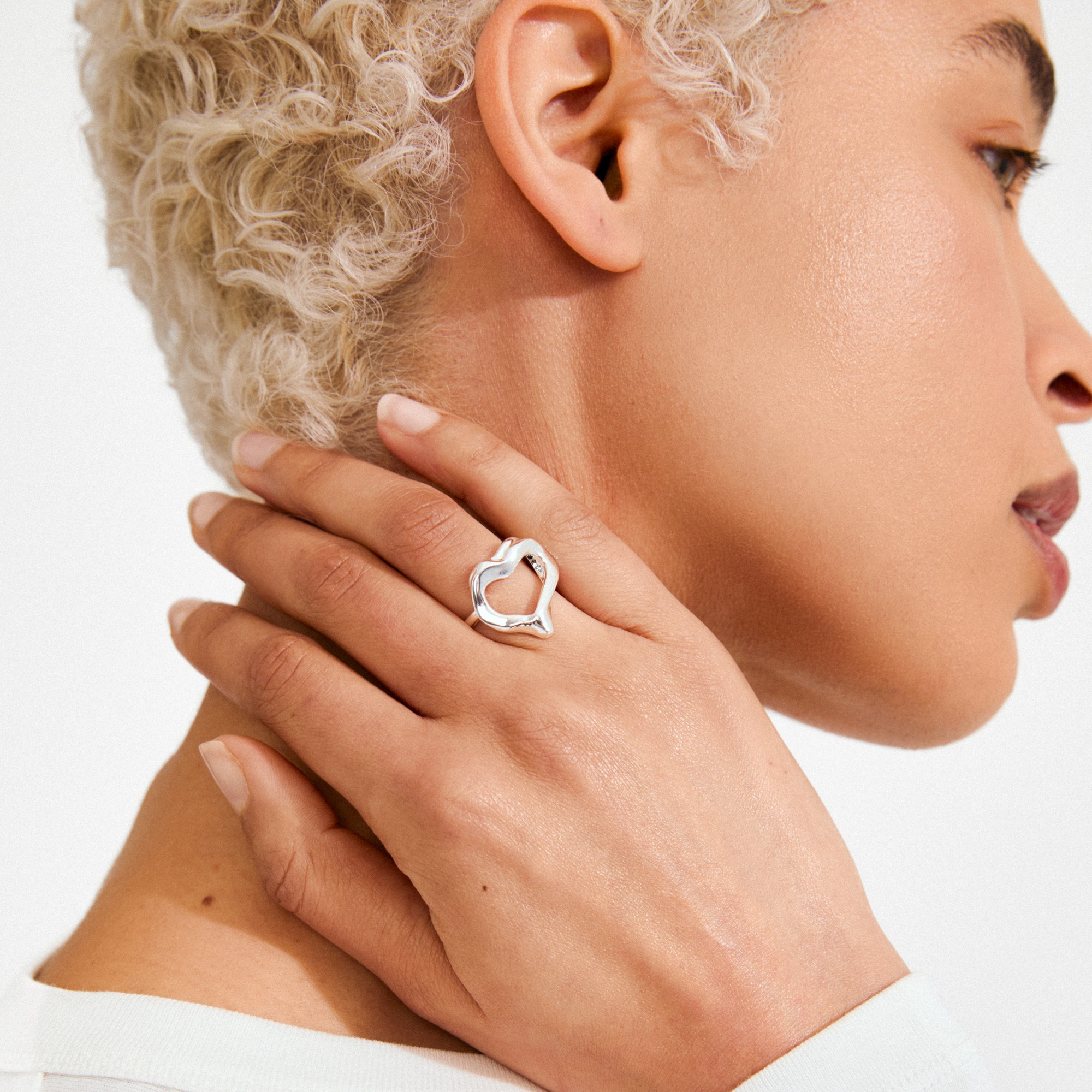 Iris Ring Sølvbelagt - Køb til DKK 224 - Spar 25%