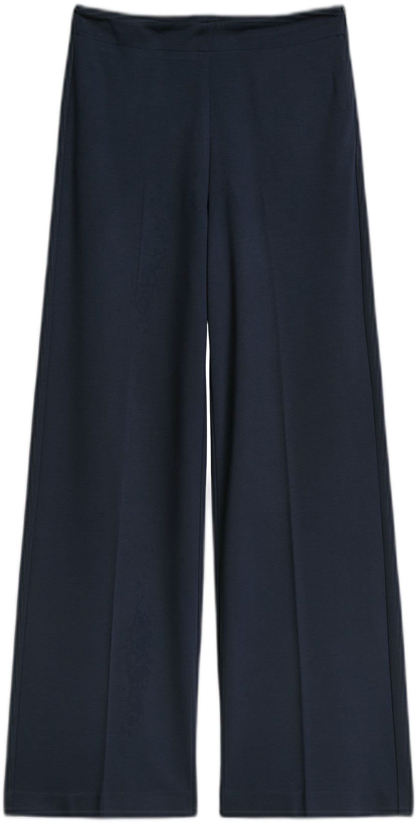 Drop 01: Model Margo Wide Comfort
