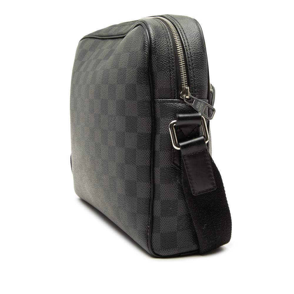 Louis Vuitton Reporter