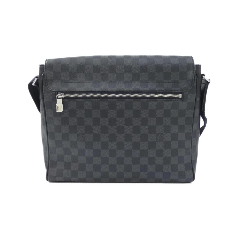 Louis Vuitton District