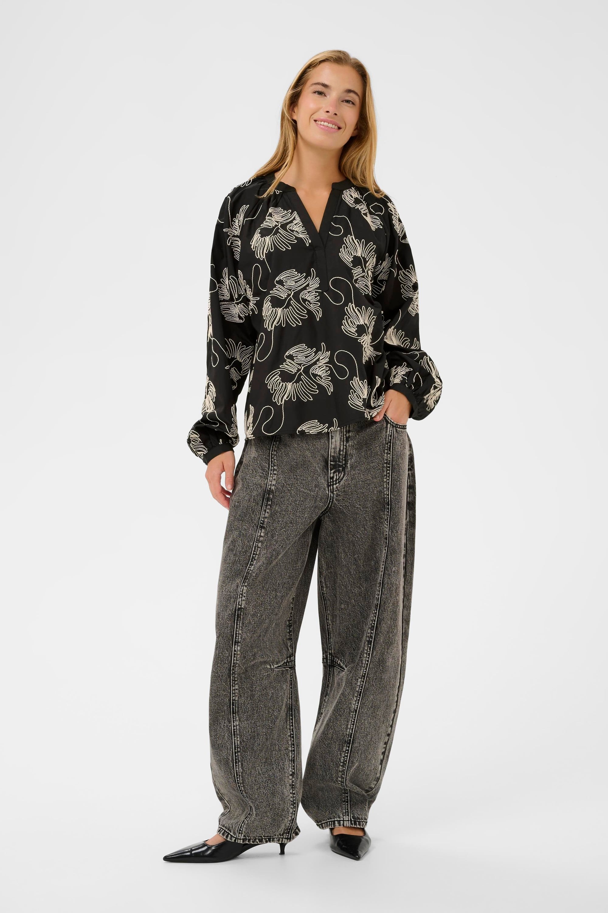 Kavinie Blouse