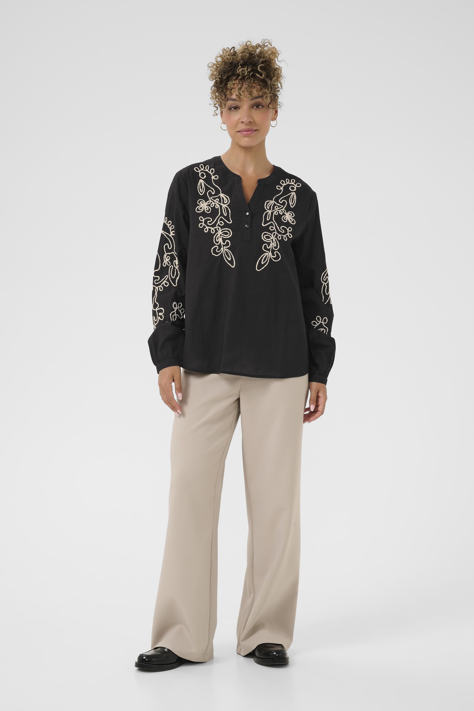 Crvia Blouse