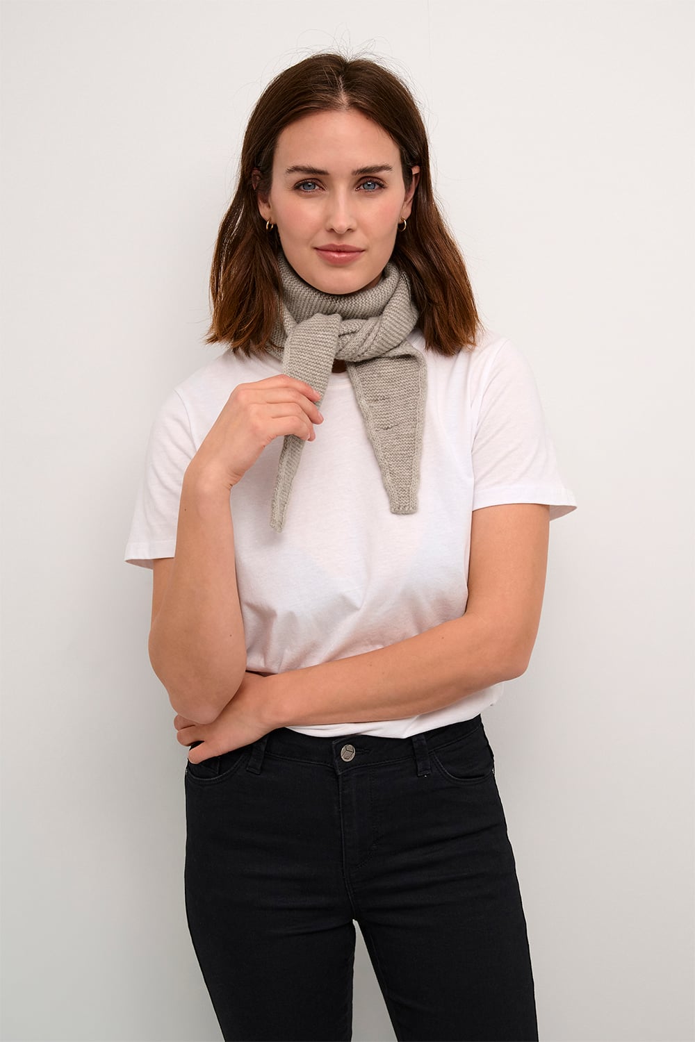 Kasiv Small Knit Scarf