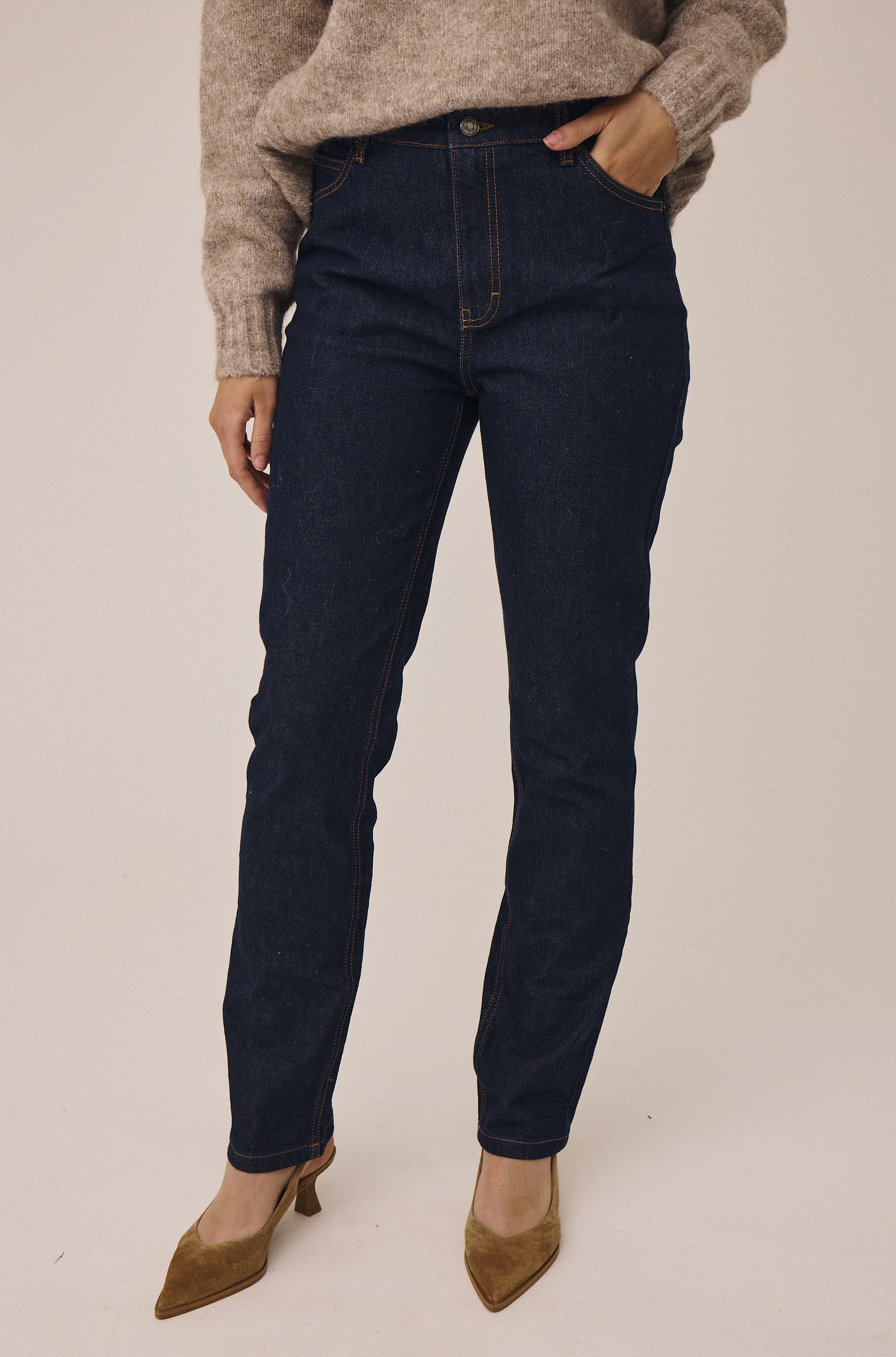 Cleo M129 Slim fit