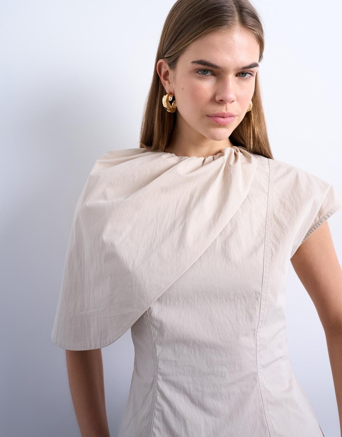 Tsesme SS Cape Structured TOP - Køb til DKK 245 - Spar 29%