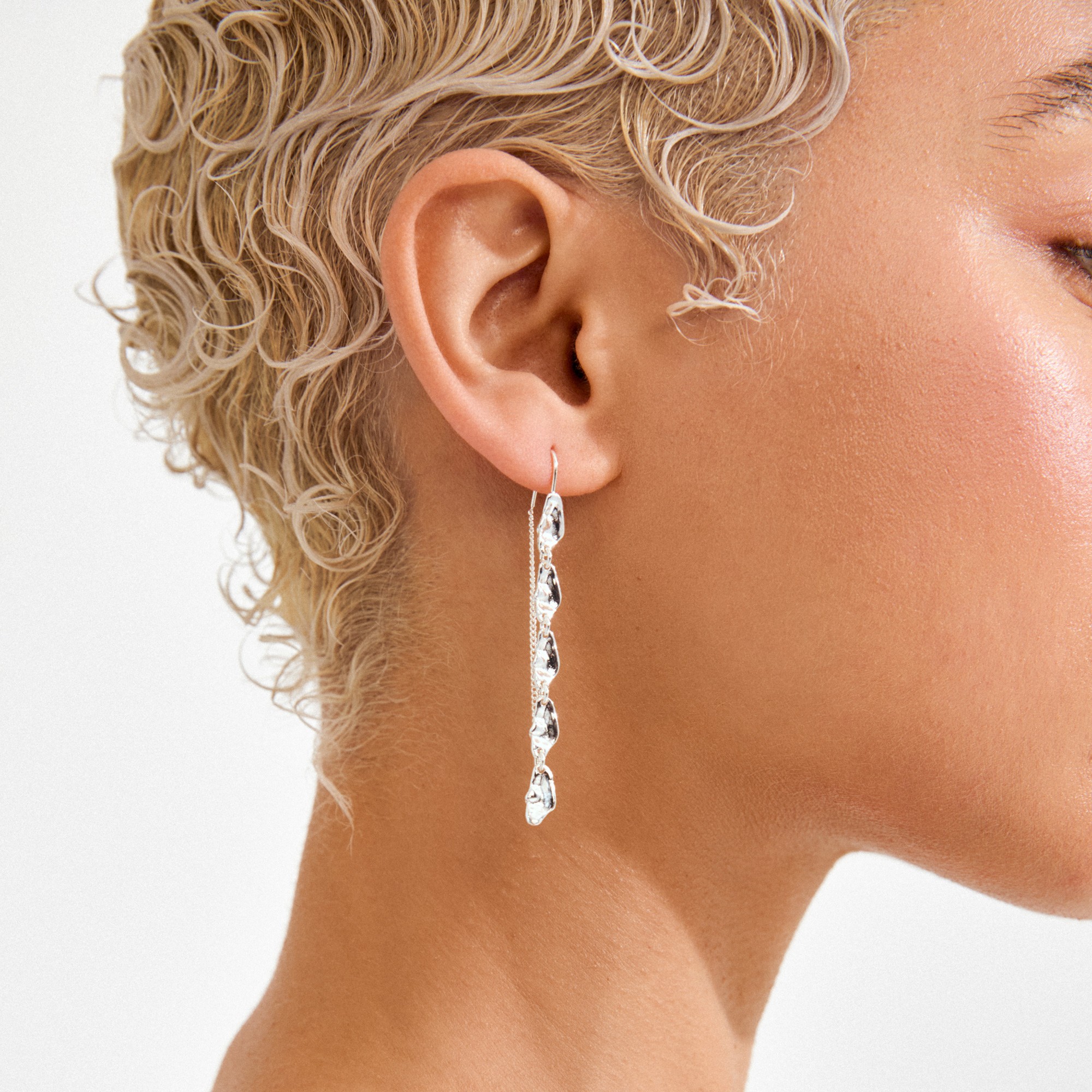 Eliyah Chain Earrings Silverplated