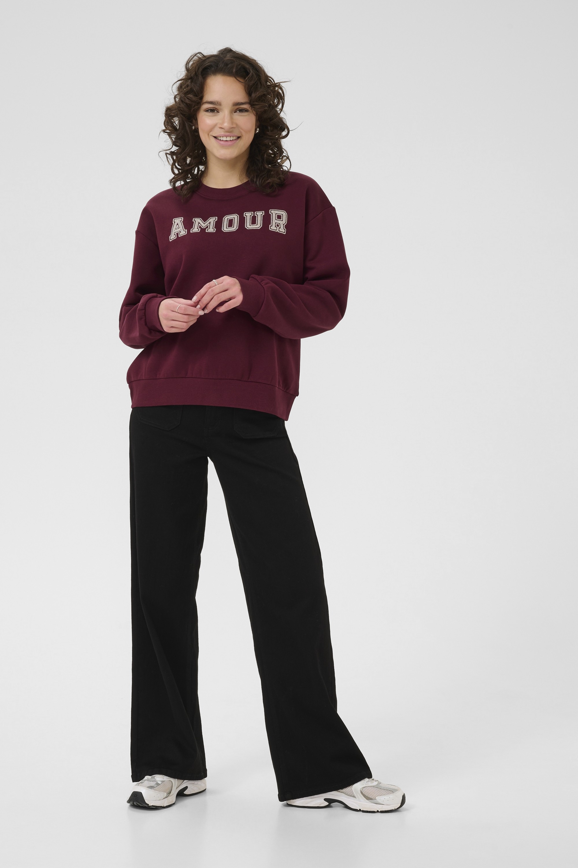 Kaelenora Sweatshirt