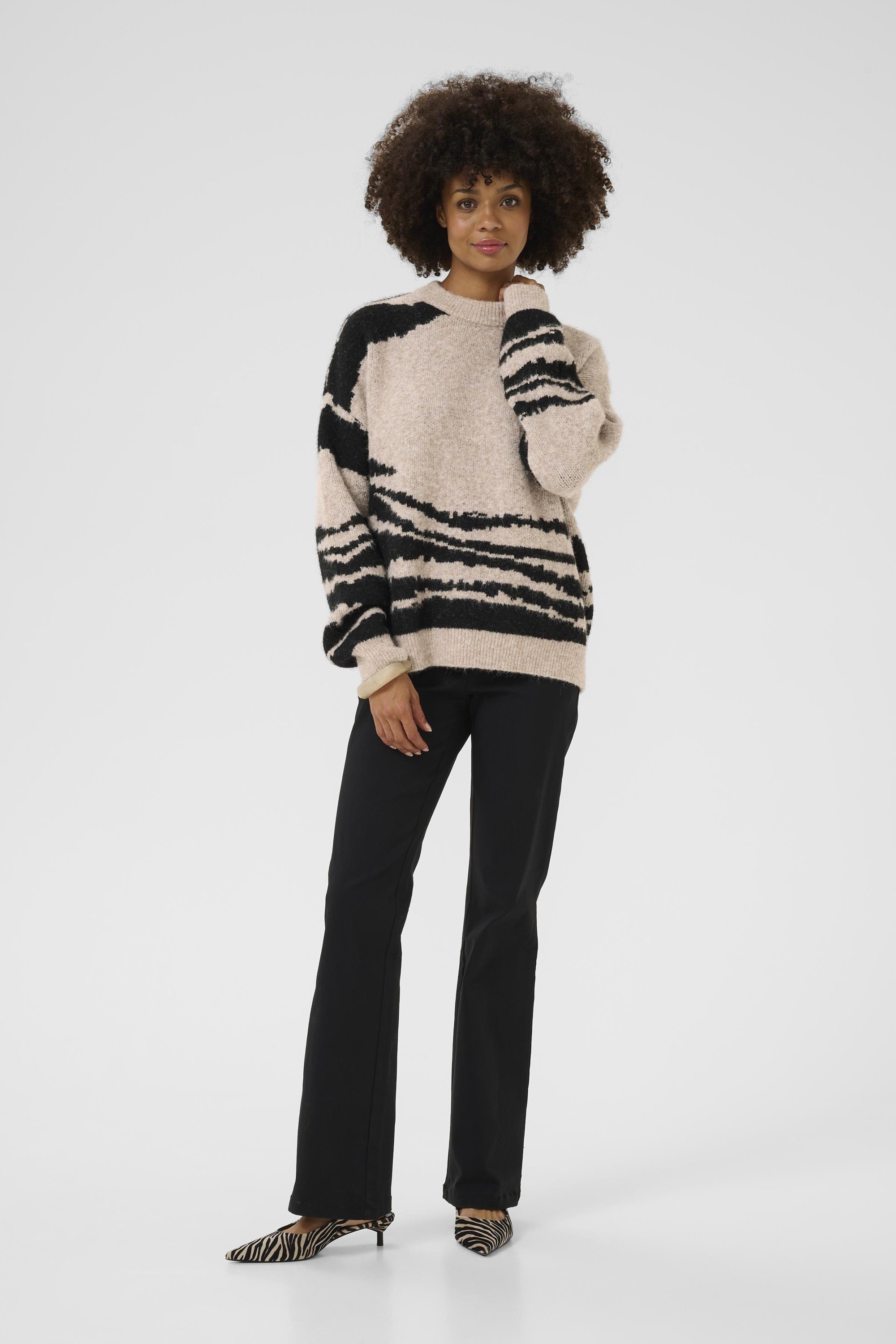 Cuzinna Pullover Cuzinna Pullover