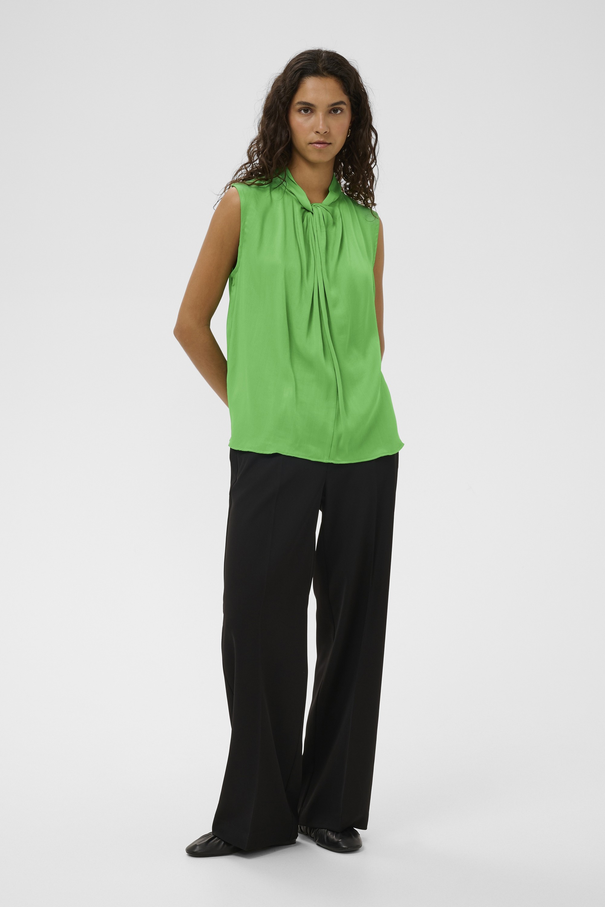 Slnadeya Miria Top