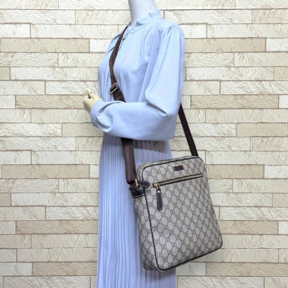 Gucci Messenger Bag