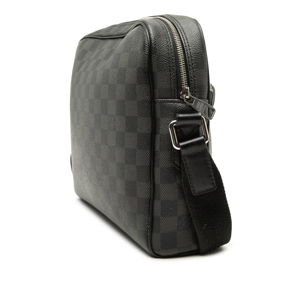 Louis Vuitton Reporter