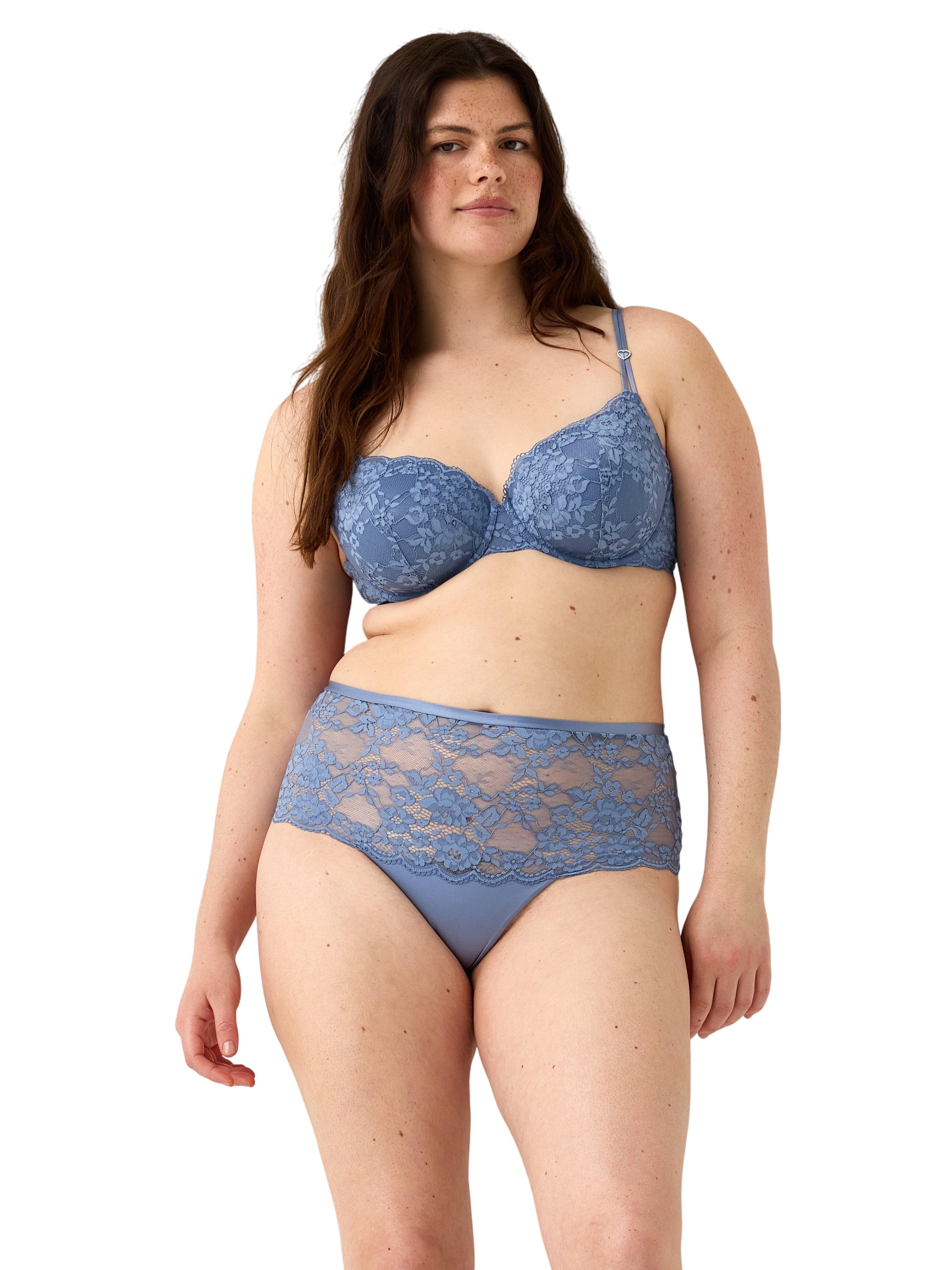 En Bekväm Tshirt bh Täckt av mju