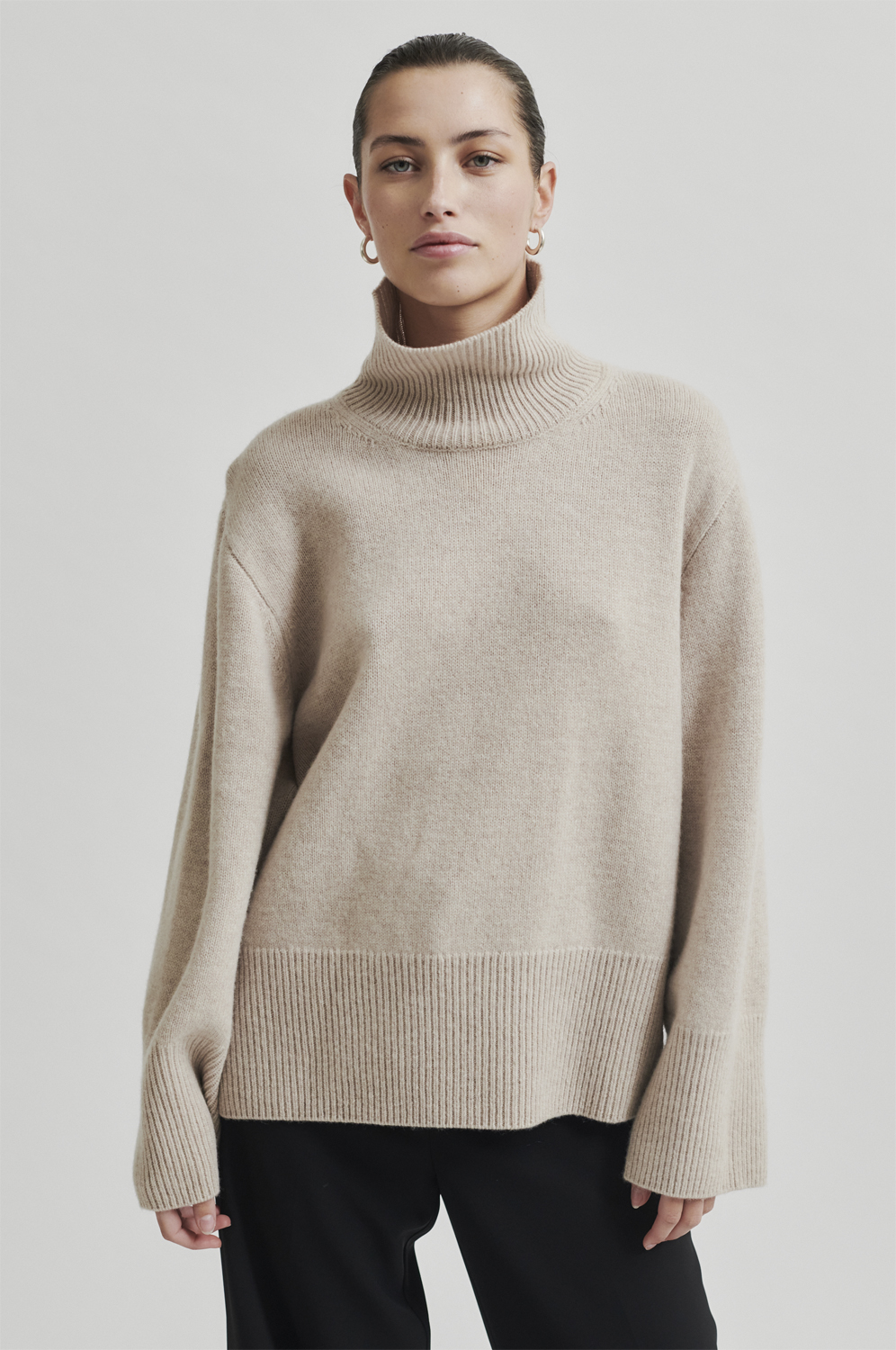 Alpha Knit Tneck