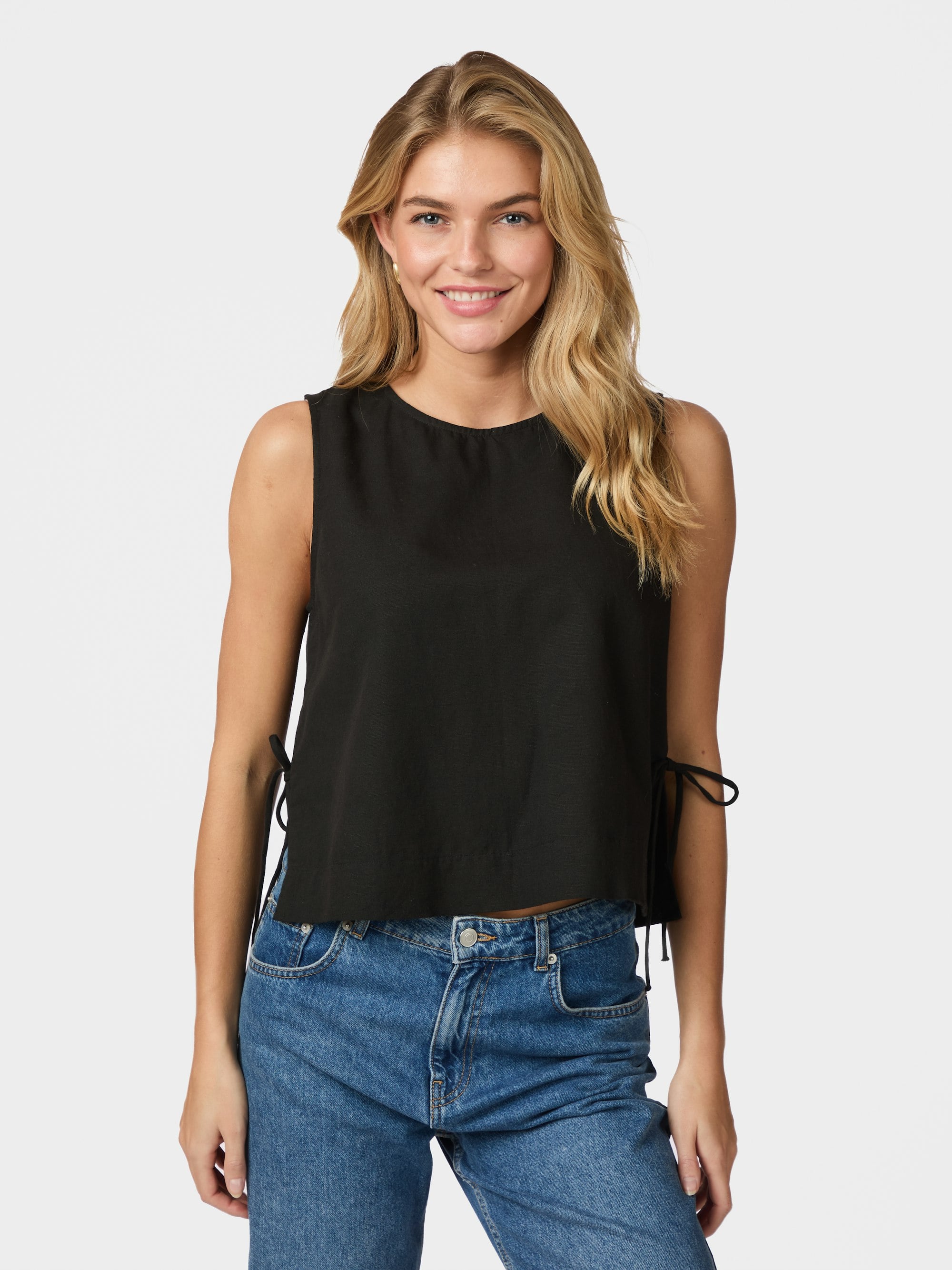 Svetlana Linen Top