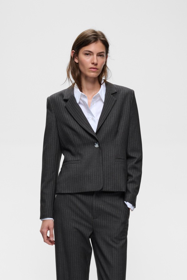 Yuktaiw Pinstripe Blazer