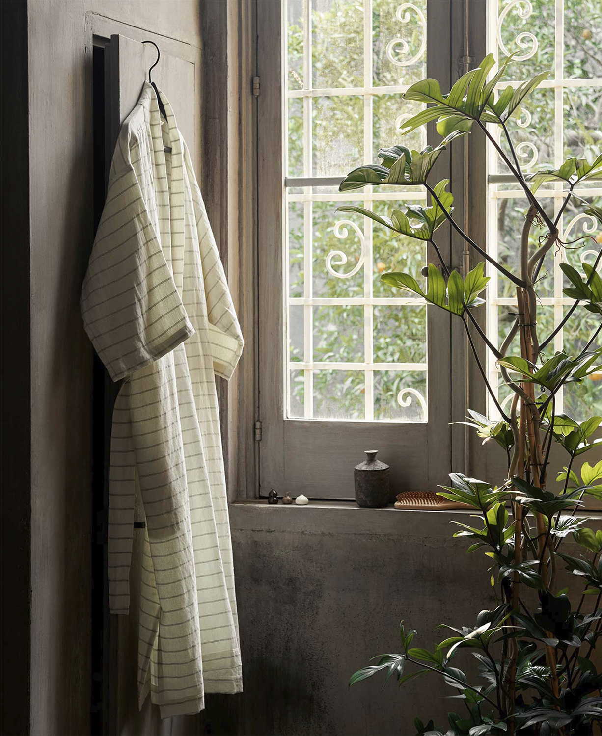 Field Robe Off-white/chocolate