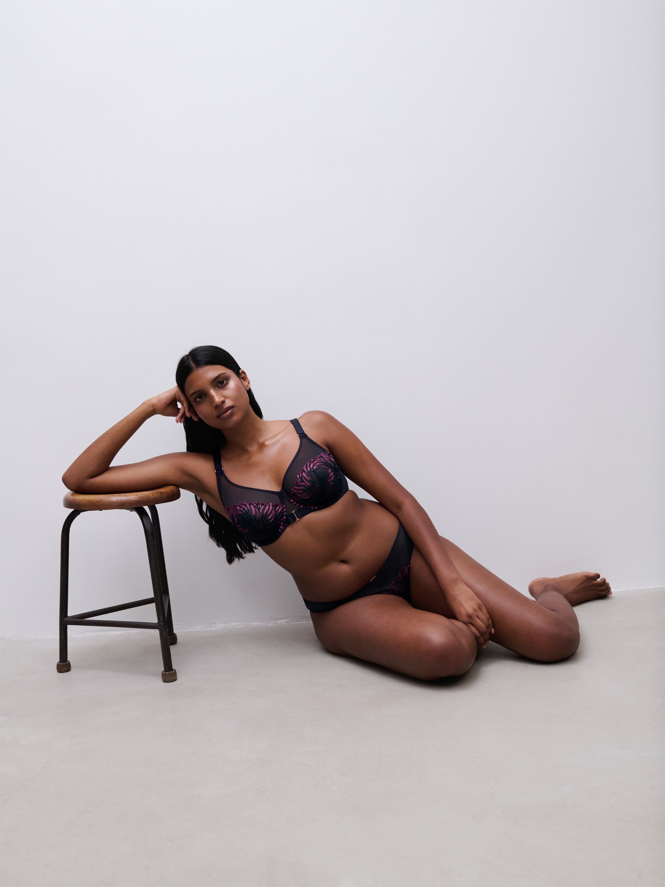 Legend Very Covering Underwired bra