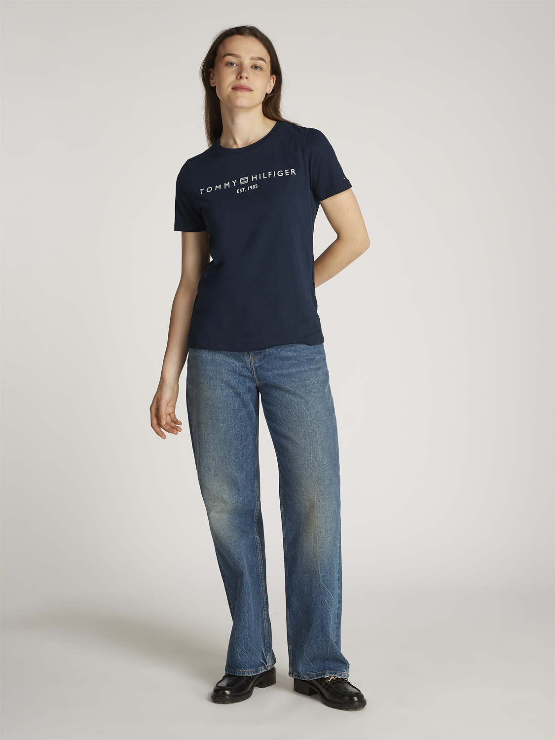 REG Corp Logo CNK SS