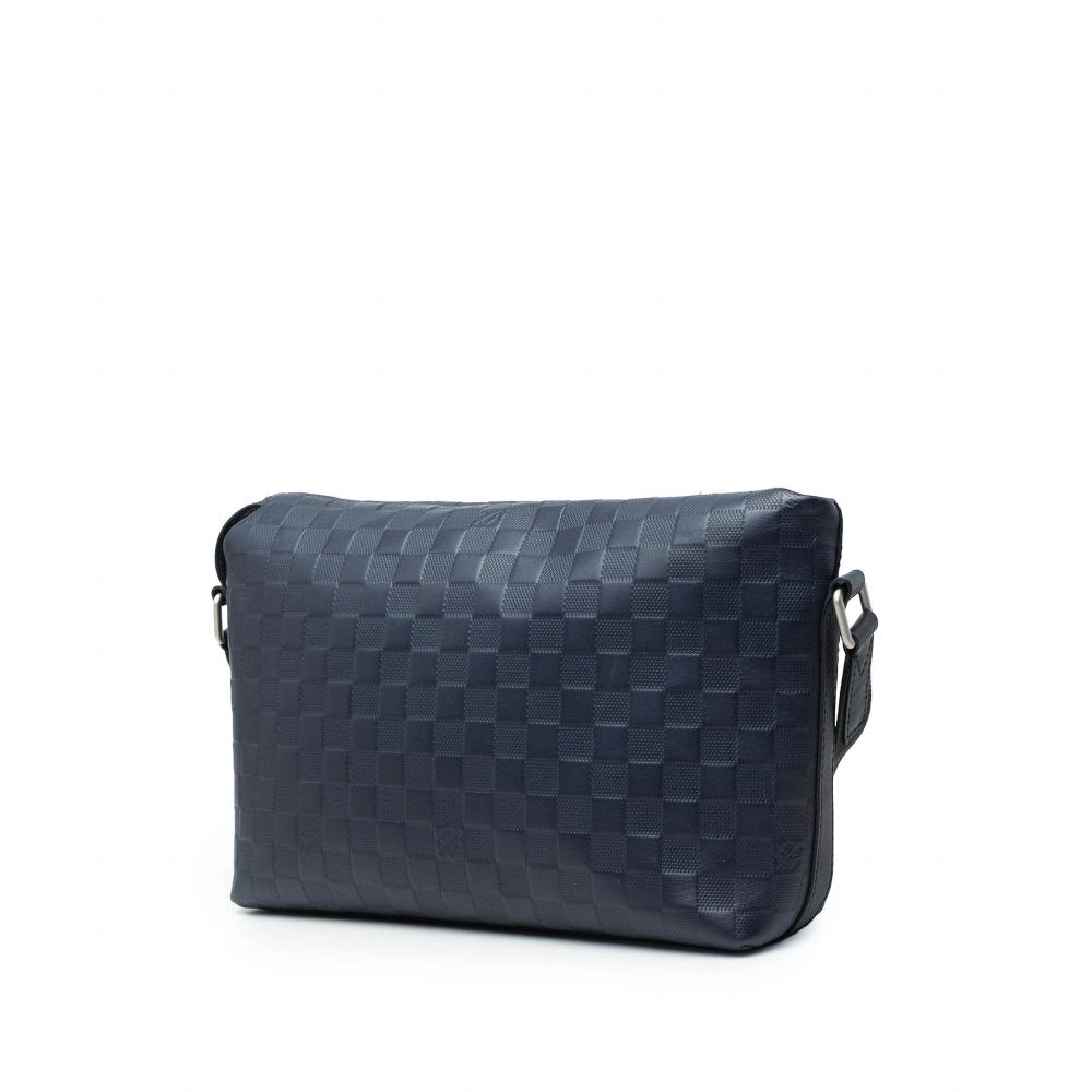 Louis Vuitton Messenger