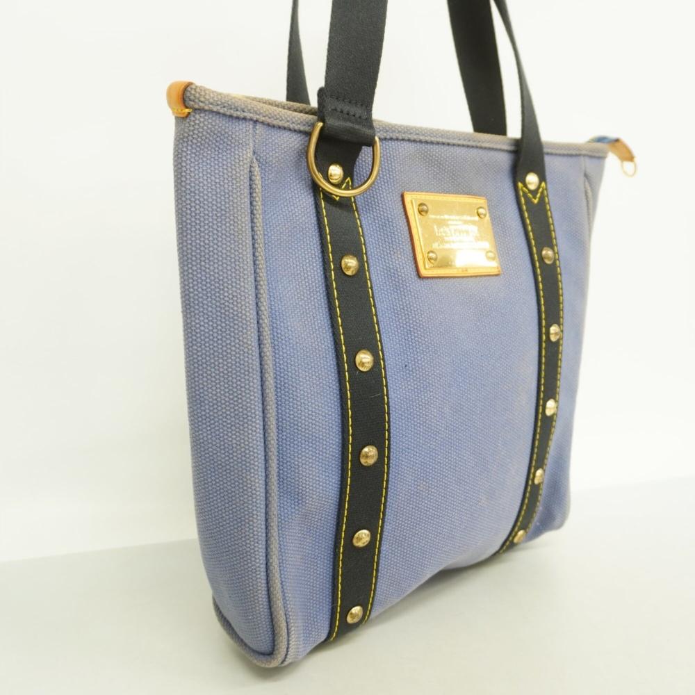 Louis Vuitton Antigua