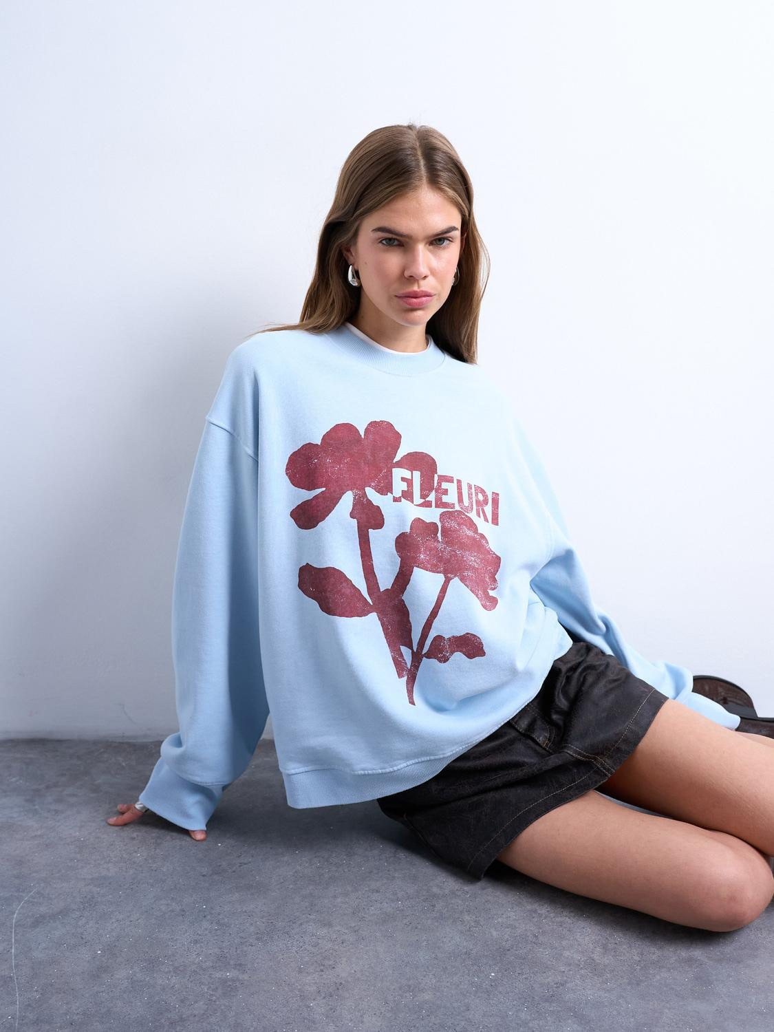 Tsgaby Graphic Fleur Oversized Swea