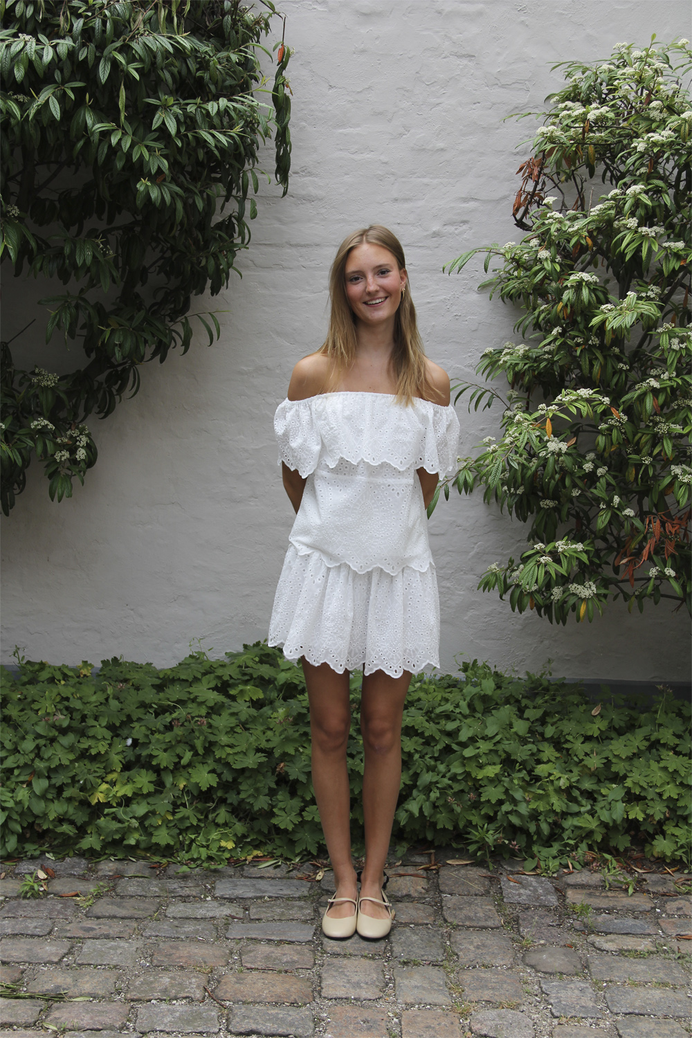 G Luna Offshoulder Top