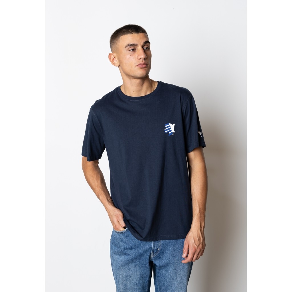Gus Tshirt