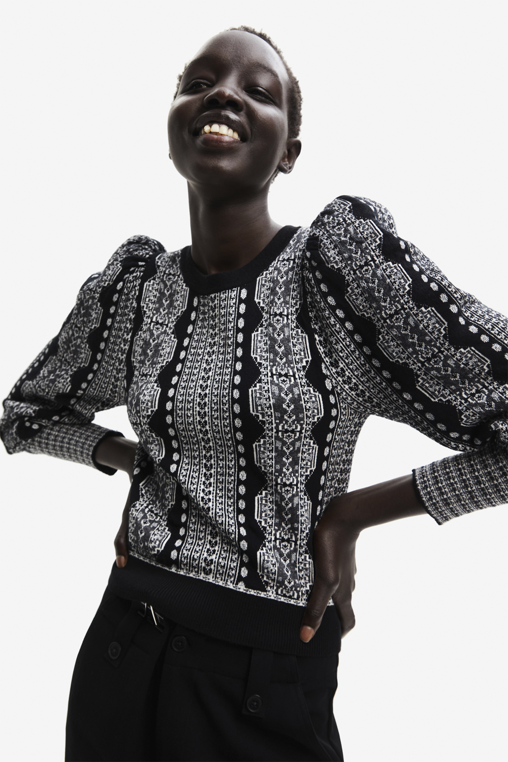 Jumper With Balloon Sleeves and Borders