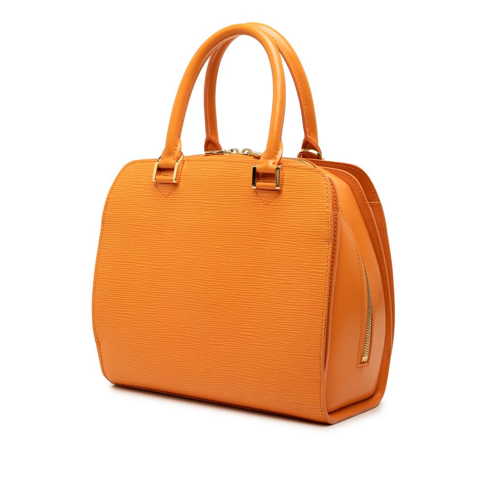 Louis Vuitton Pont Neuf