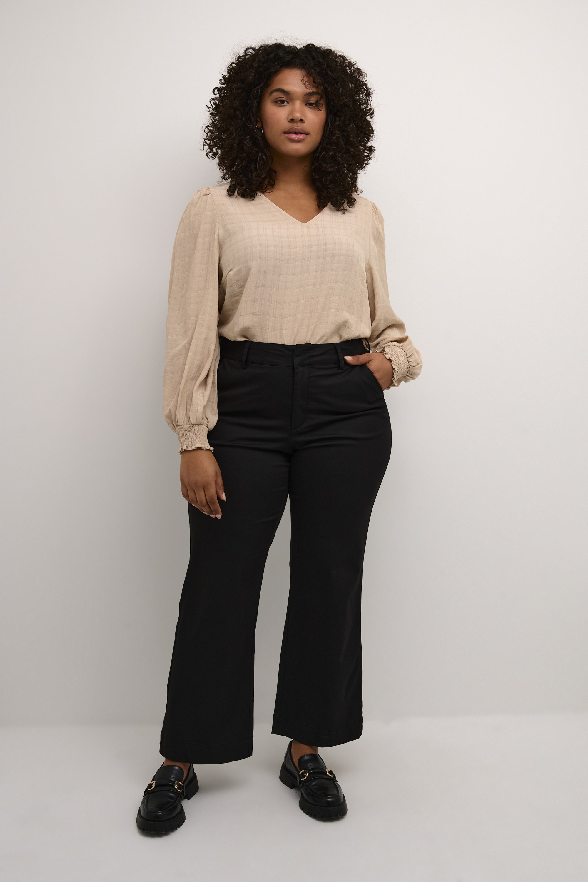 Kcleana Flared Chino Pants
