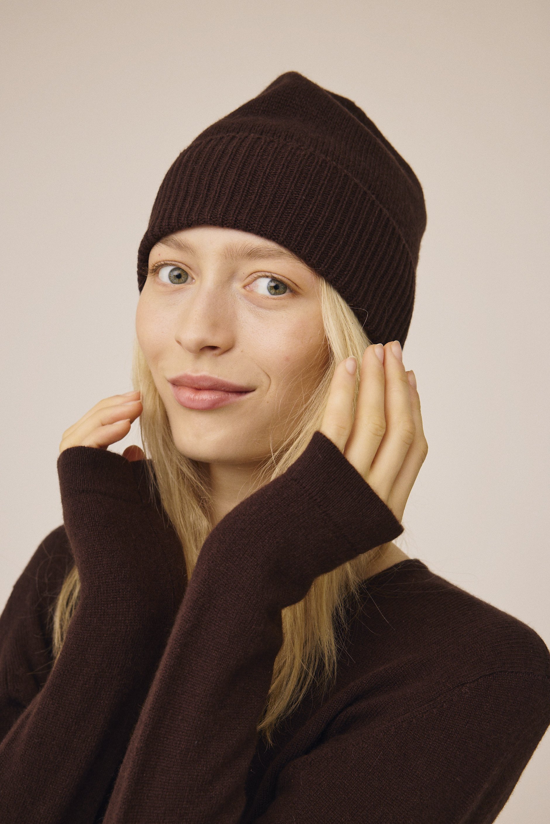 Karrie 16 100% Cashmere GCS