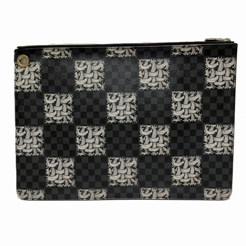 Louis Vuitton Clutch