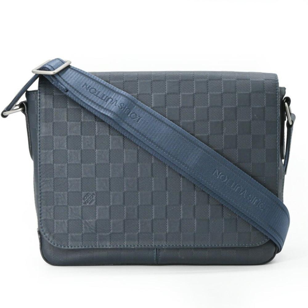 Louis Vuitton District