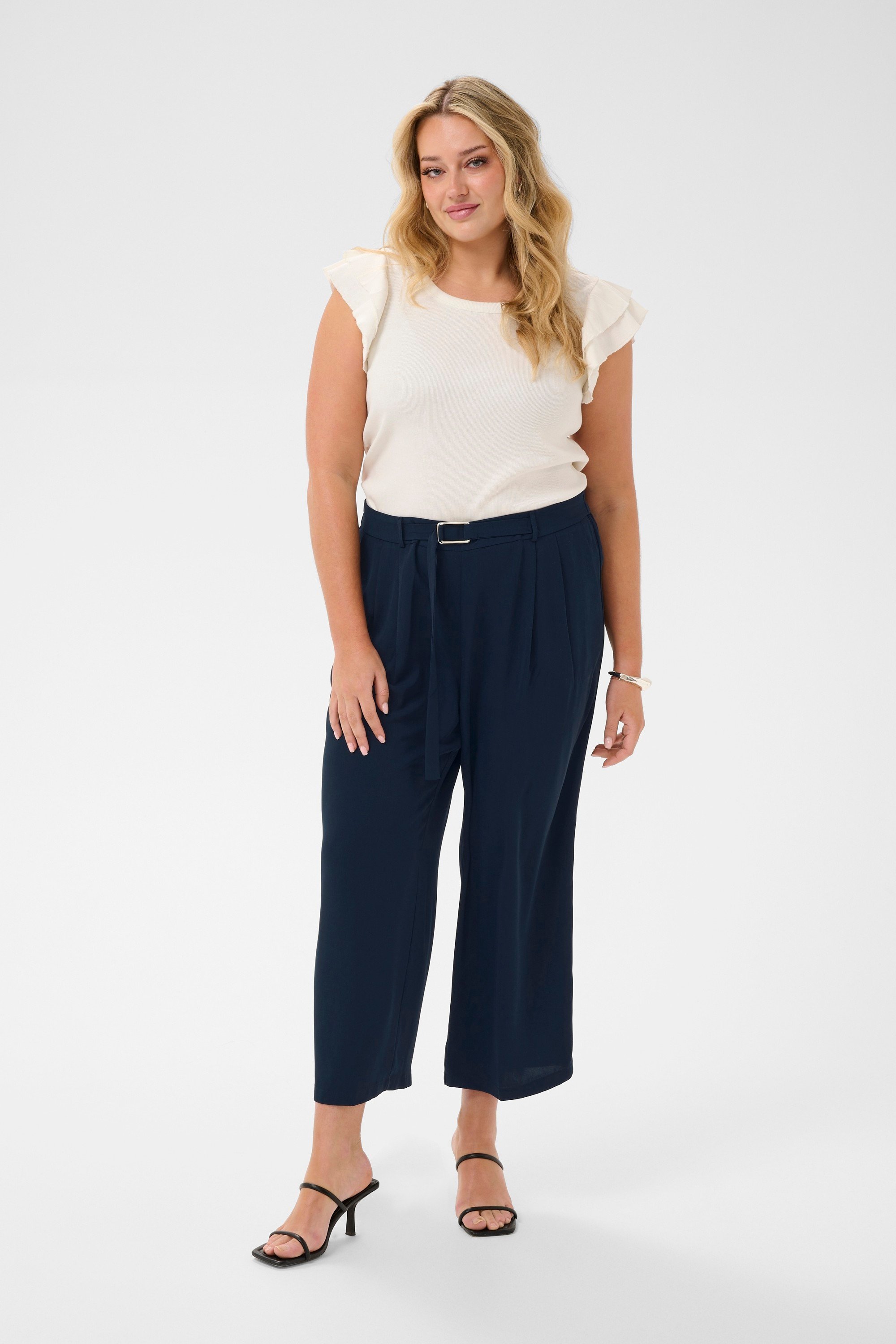 Kcilia Cropped Pants