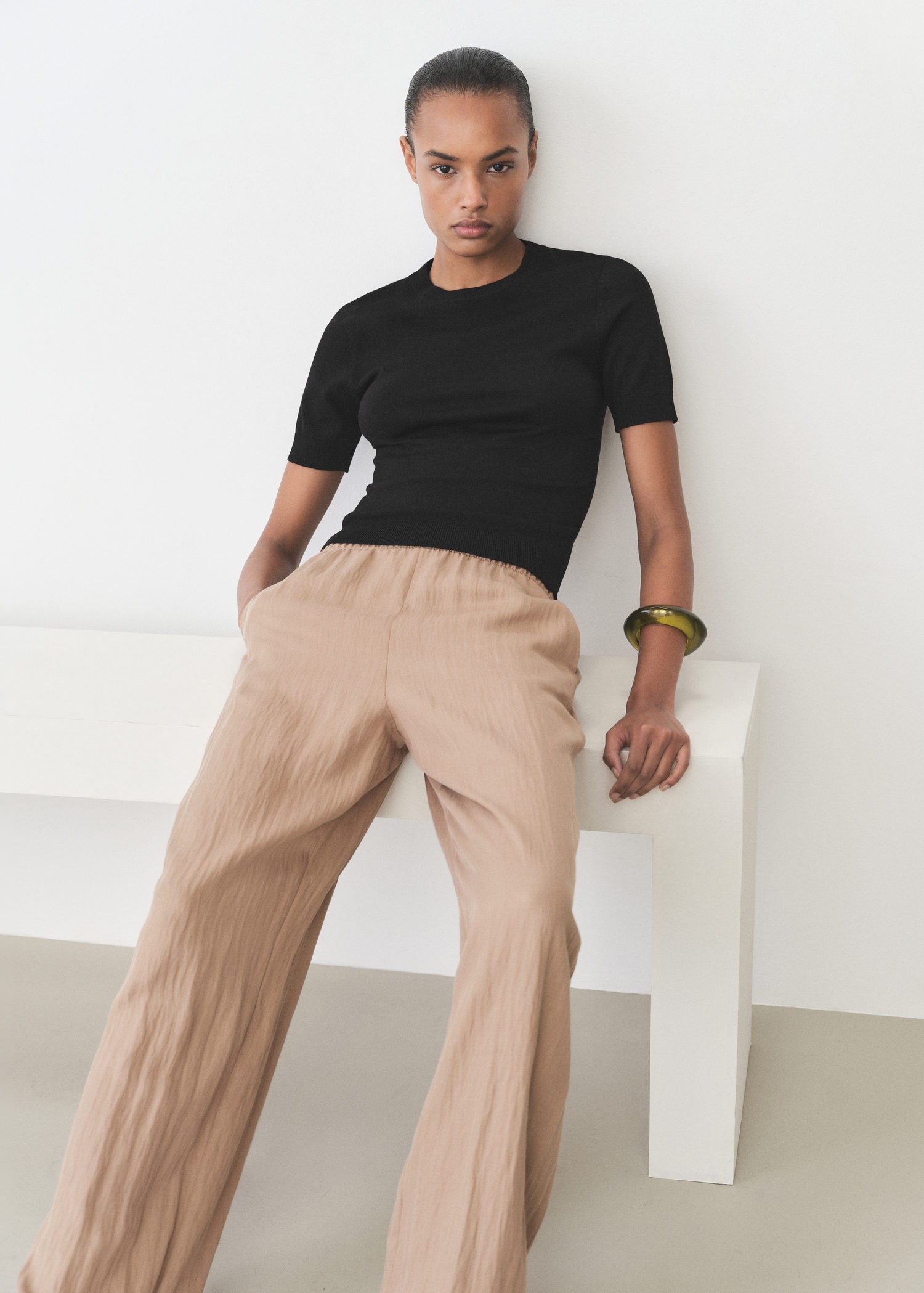 Shortsleeved Fine-knit Sweater